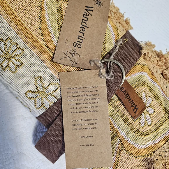 Wandering Floral Patterned Throw with Fringe - Picture 10 of 12